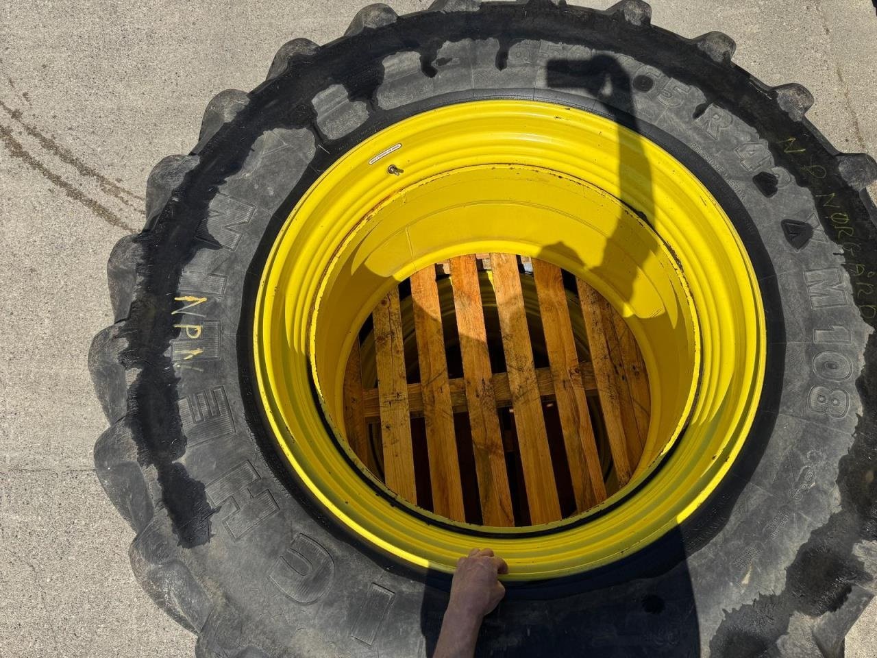 Reifen des Typs Michelin 650/65R42 540/65R30, Gebrauchtmaschine in Redsted M (Bild 7)