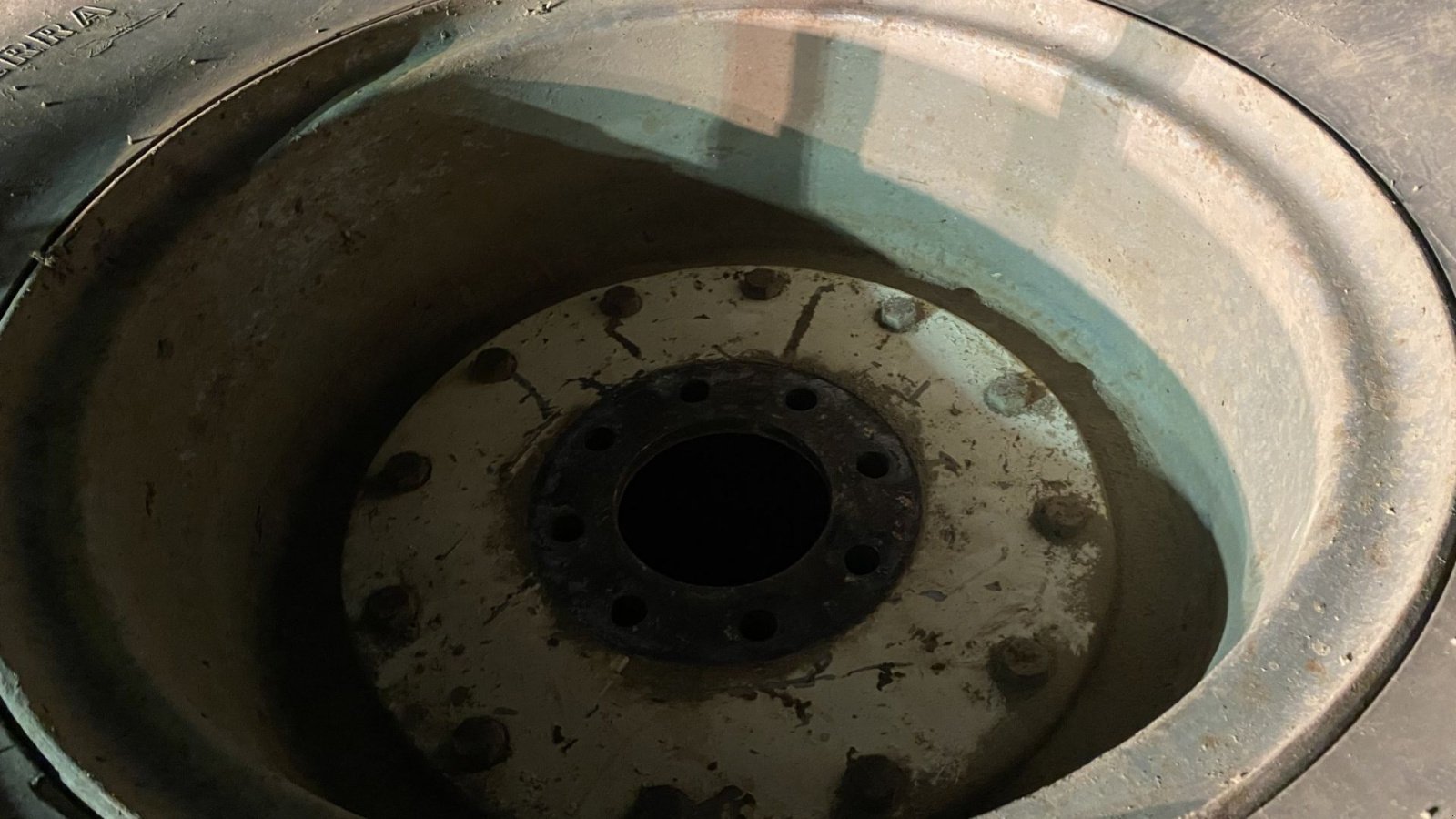 Reifen des Typs Michelin 66x43.00-25 og 48x3100-20, Gebrauchtmaschine in øster ulslev (Bild 7)