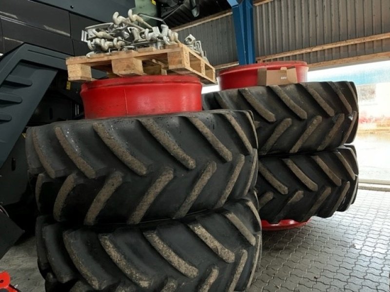 Reifen des Typs Michelin 750/75R46 & 650/65R38 incl bespændinger., Gebrauchtmaschine in Sakskøbing (Bild 1)