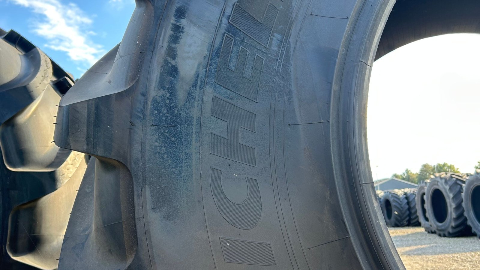 Reifen des Typs Michelin 800/70R38 Afmontering / demo, Gebrauchtmaschine in Rødekro (Bild 3)