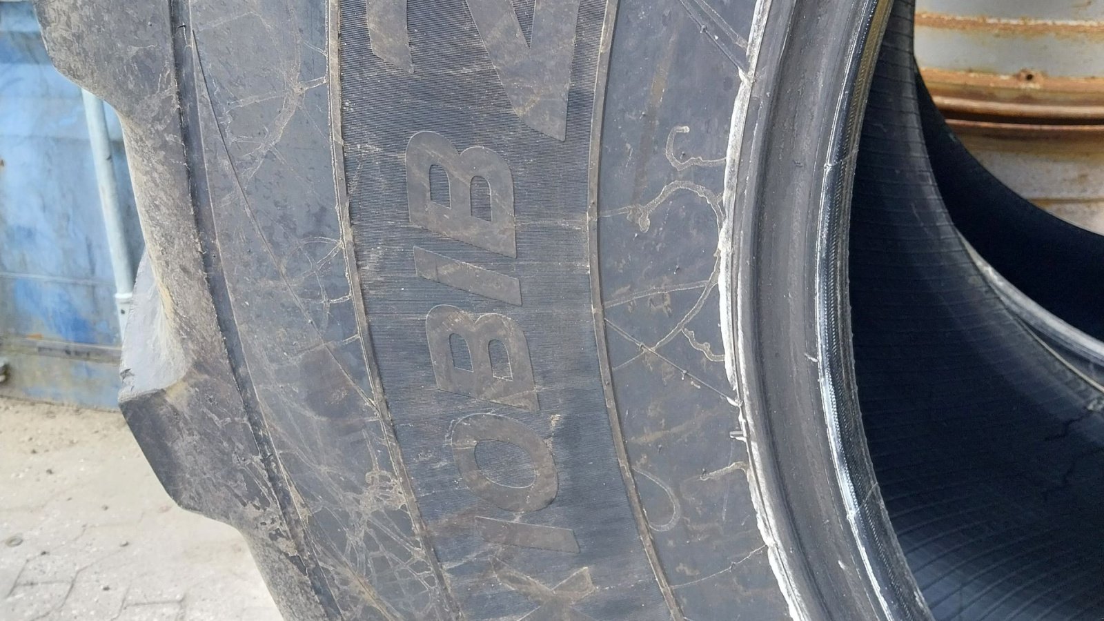 Reifen des Typs Michelin 900/60R42 Axiobib 2, Gebrauchtmaschine in Danmark (Bild 3)