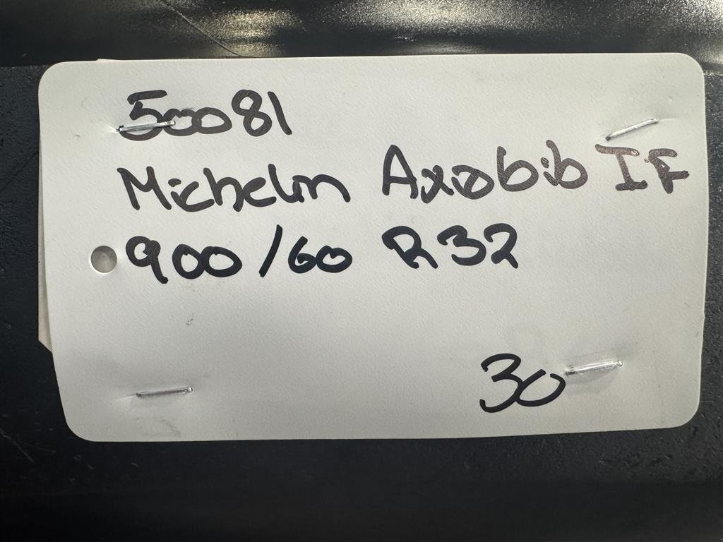 Reifen des Typs Michelin 900/60R42, Gebrauchtmaschine in Haderup (Bild 2)