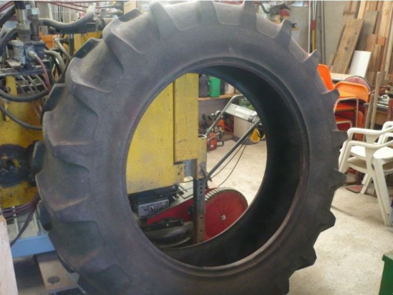 Reifen des Typs Michelin AGRI, Gebrauchtmaschine in Montpellier (Bild 1)