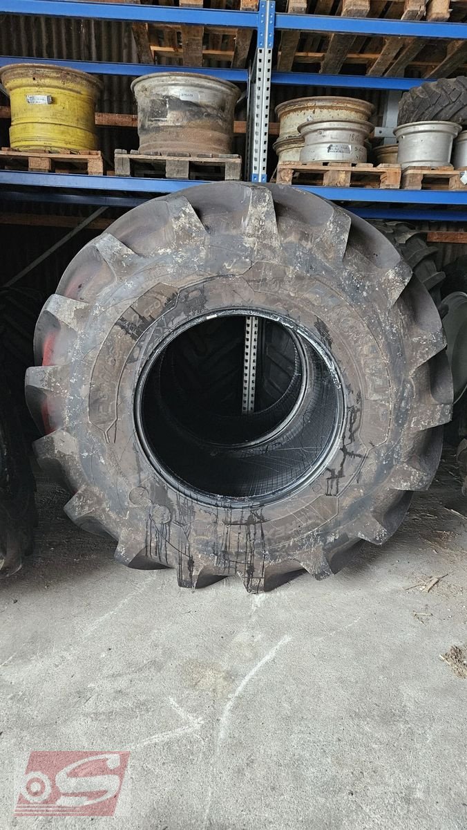 Reifen Türe ait Michelin IF 800/65R32, Neumaschine içinde Offenhausen (resim 1)