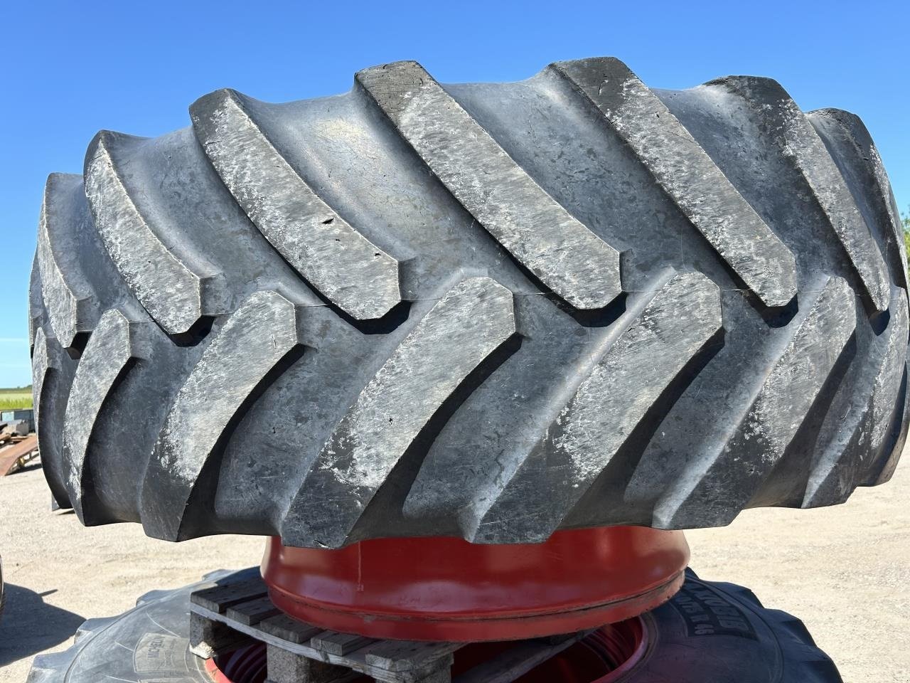 Reifen Türe ait Michelin IF750/75R46, Gebrauchtmaschine içinde Randers SV (resim 2)