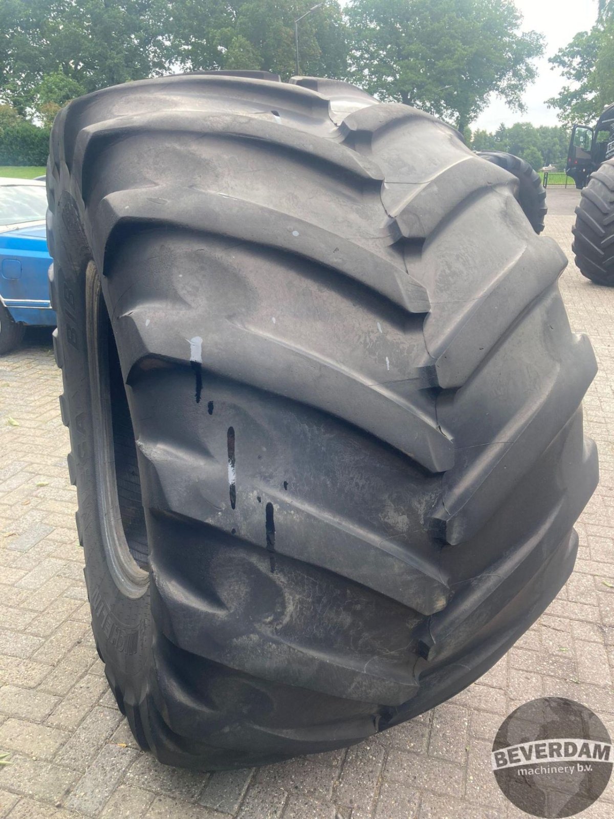 Reifen des Typs Michelin MEGA BIB 1050/50R32, Gebrauchtmaschine in Vriezenveen (Bild 4)