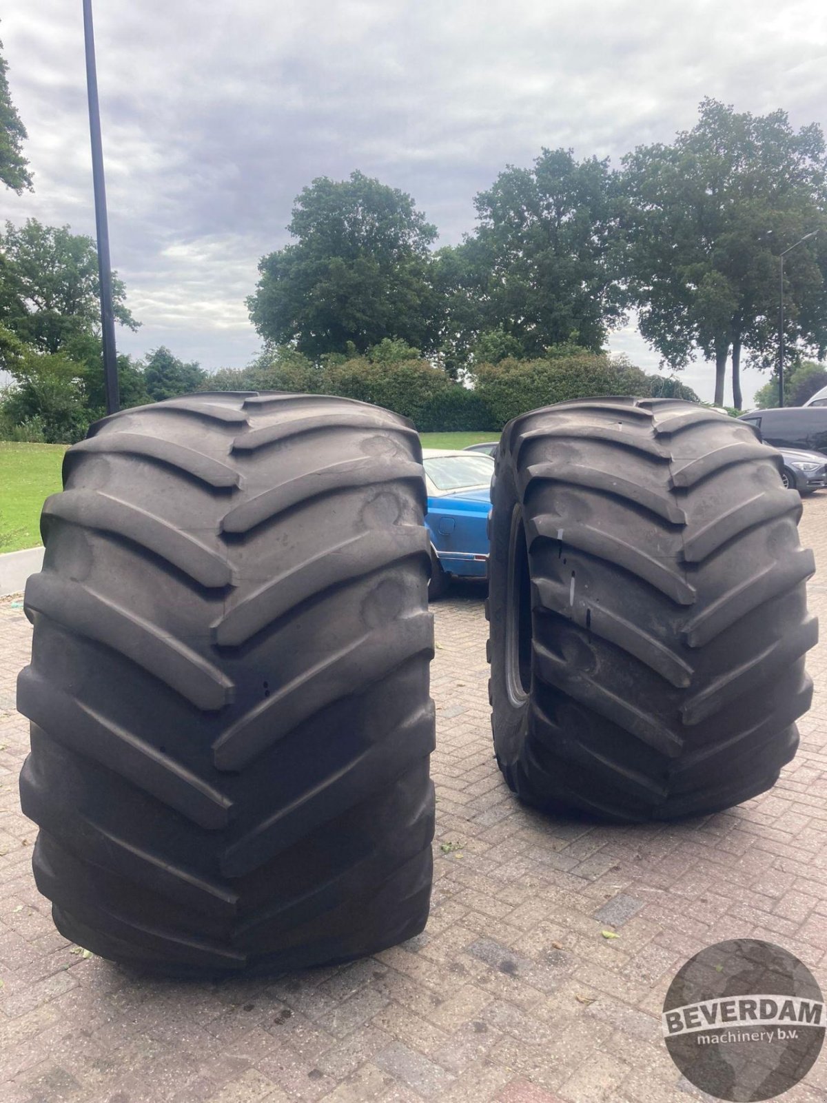 Reifen des Typs Michelin MEGA BIB 1050/50R32, Gebrauchtmaschine in Vriezenveen (Bild 3)