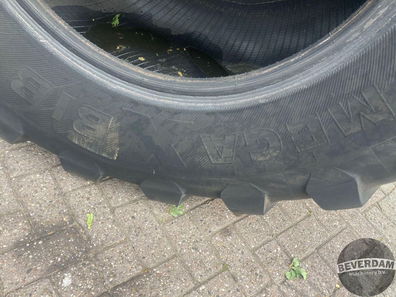 Reifen des Typs Michelin MEGA BIB 1050/50R32, Gebrauchtmaschine in Vriezenveen (Bild 9)