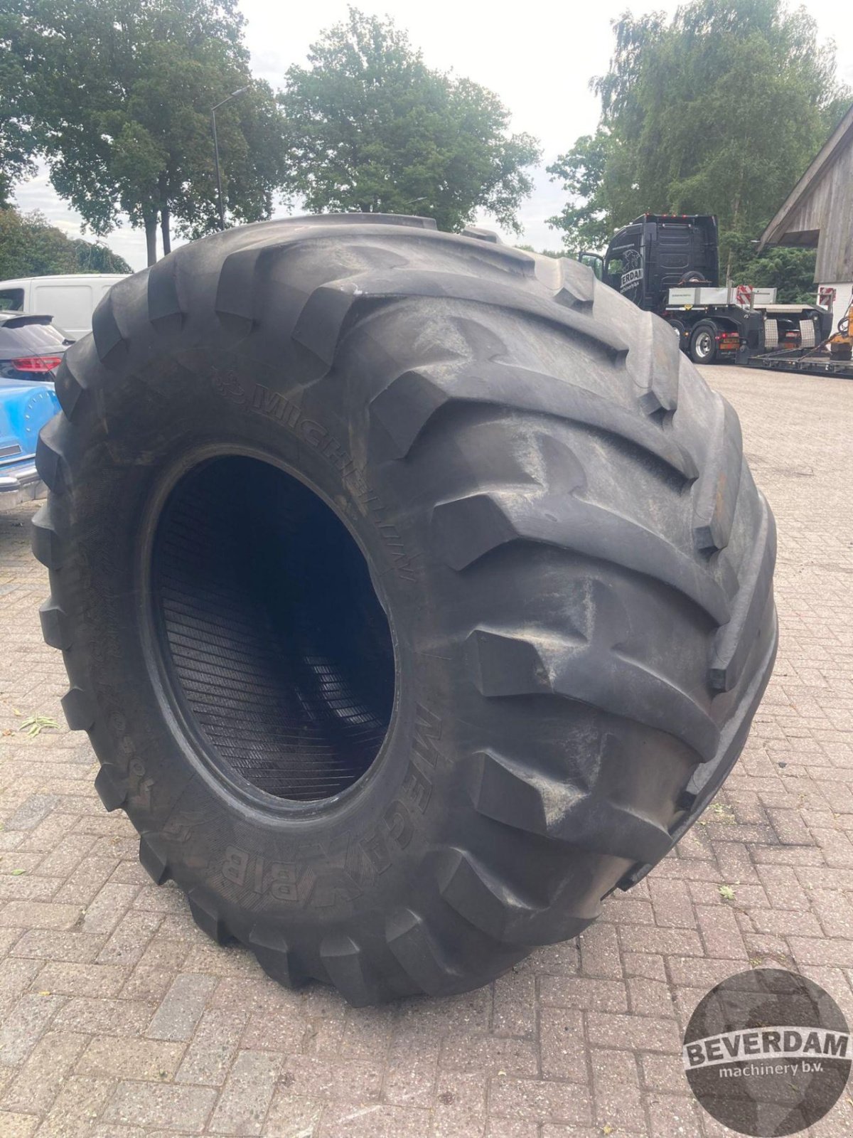 Reifen van het type Michelin MEGA BIB 1050/50R32, Gebrauchtmaschine in Vriezenveen (Foto 8)