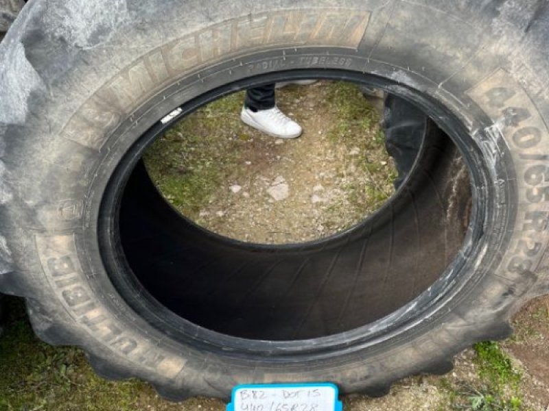 Reifen Türe ait Michelin Multibib, Gebrauchtmaschine içinde Montpellier (resim 1)