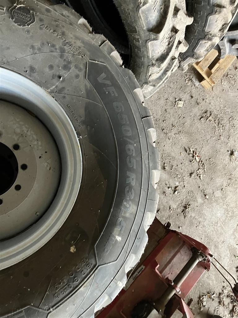 Reifen des Typs Michelin Trailxbib VF650/65x30,5 Nye dæk der sidder på fælge Bredal, Gebrauchtmaschine in Thisted (Bild 2)