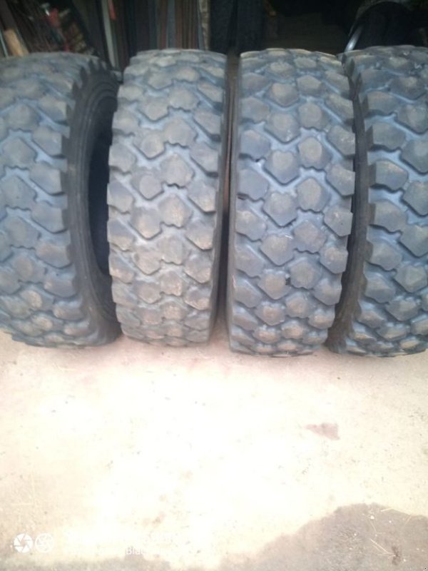 Reifen typu Michelin XZL, Gebrauchtmaschine v Montpellier (Obrázek 1)