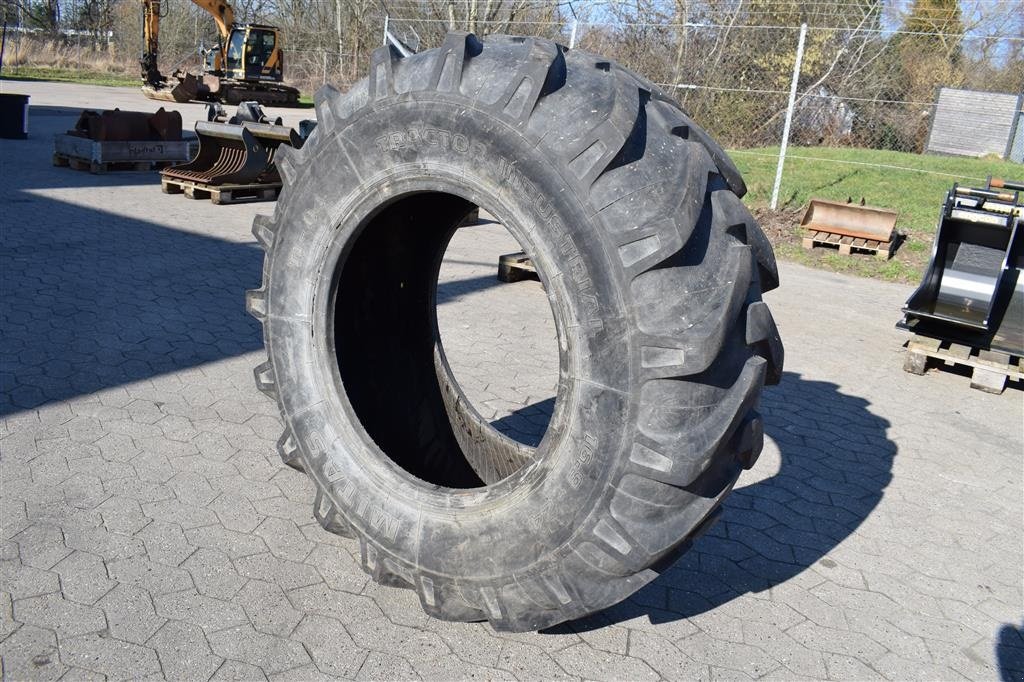 Reifen типа Mitas 16.9-24, Gebrauchtmaschine в Fredensborg (Фотография 1)