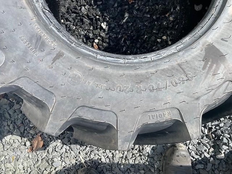 Reifen des Typs Mitas 360/70R20 AC 70 T Radial, Neumaschine in Fischbach/Clervaux (Bild 3)