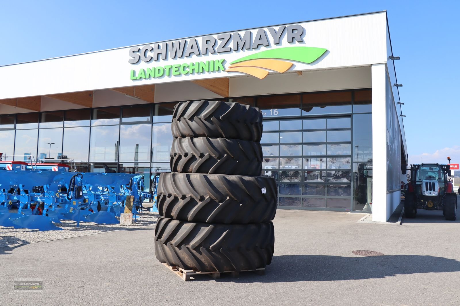 Reifen des Typs Mitas 710/70R42+620/70R30 zu Krone Big X, Gebrauchtmaschine in Gampern (Bild 3)