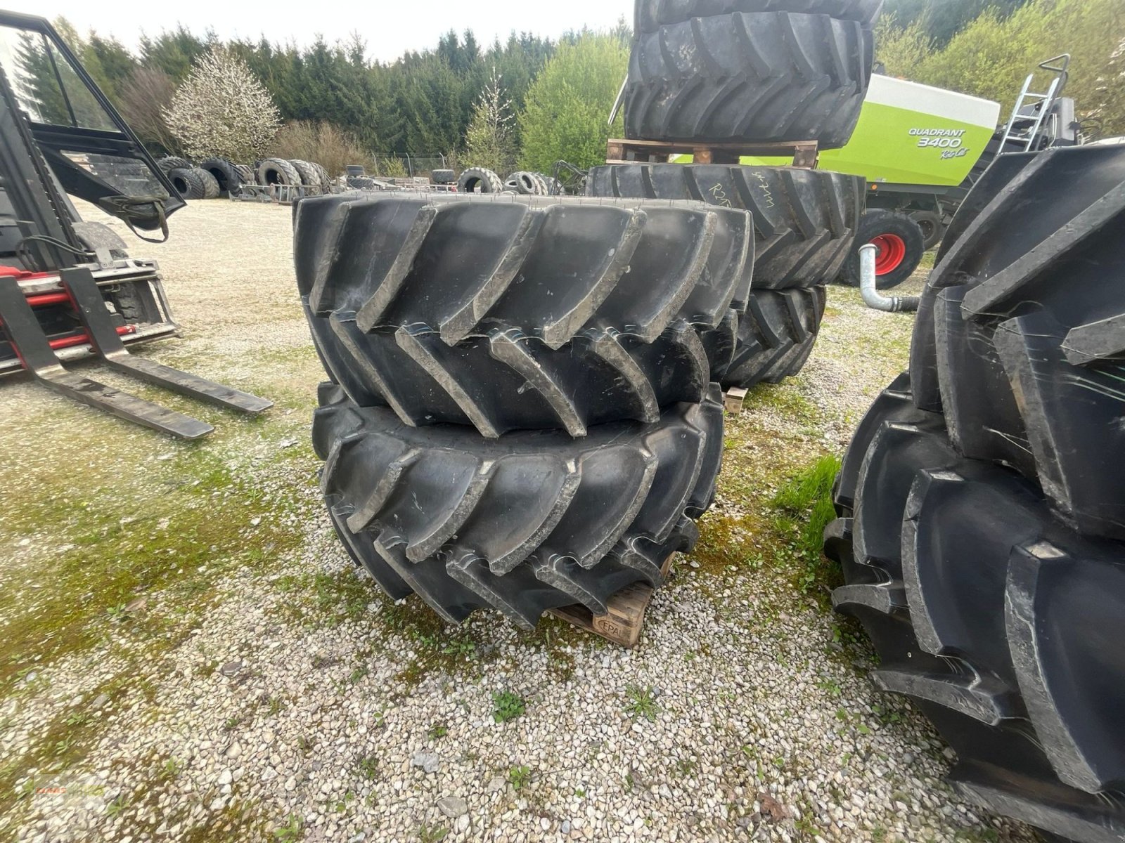 Reifen des Typs Mitas AC 65, Gebrauchtmaschine in Dasing (Bild 4)