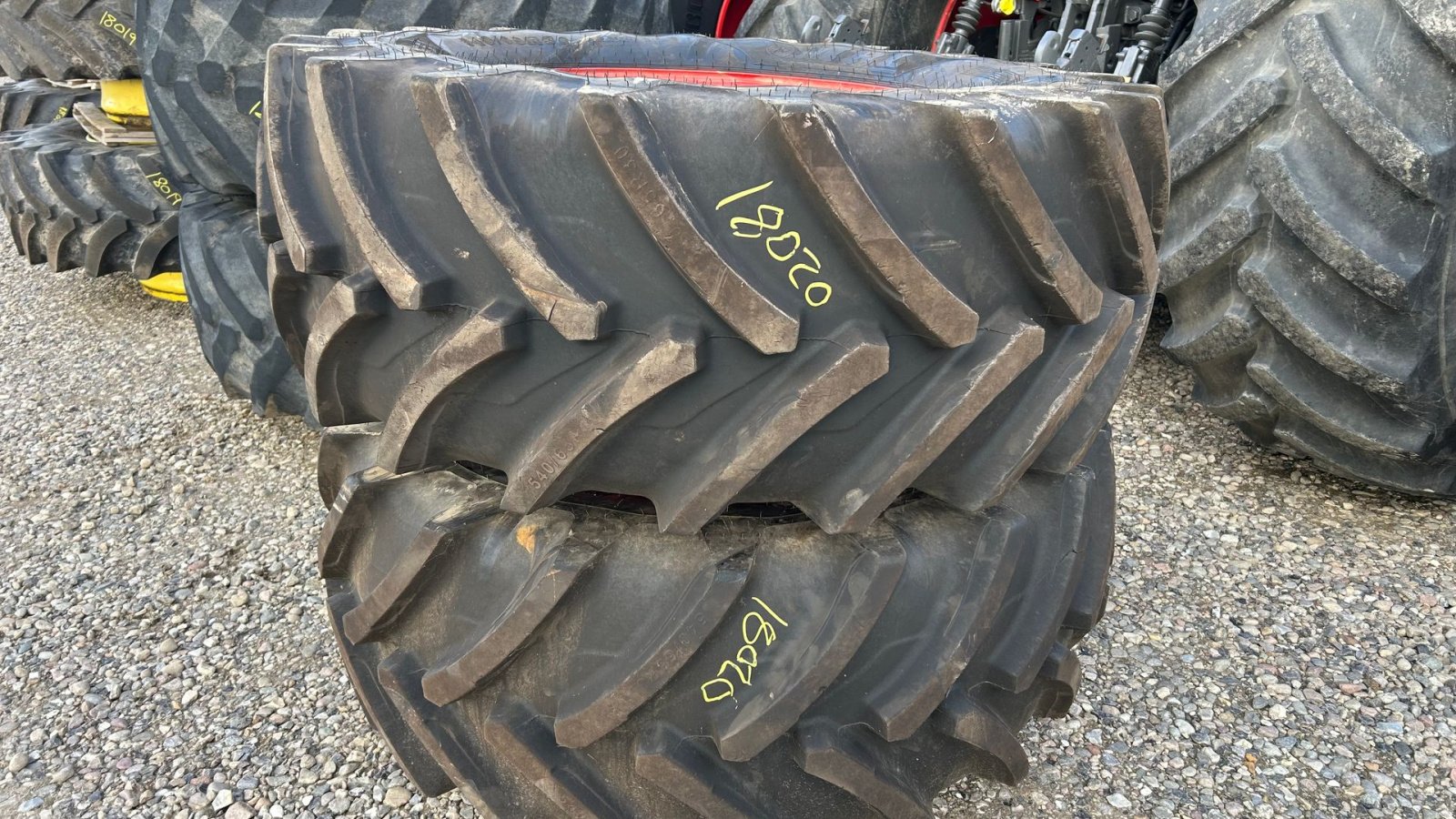 Reifen des Typs MRL 540/65R30-28, Gebrauchtmaschine in Rødekro (Bild 5)