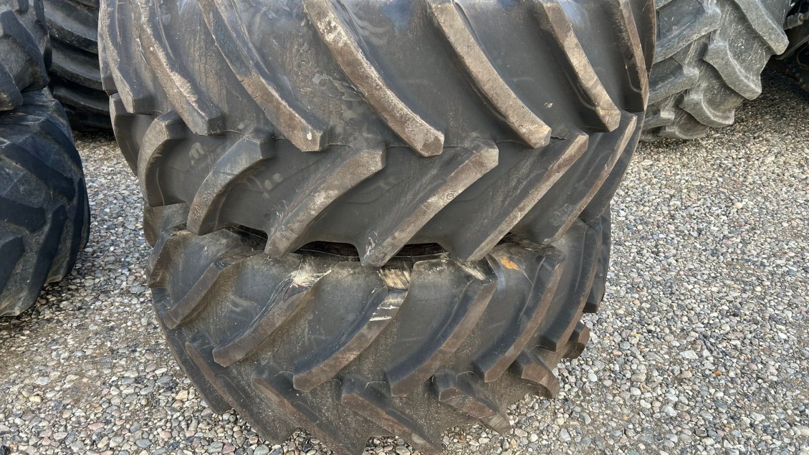 Reifen des Typs MRL 540/65R30-28, Gebrauchtmaschine in Rødekro (Bild 2)