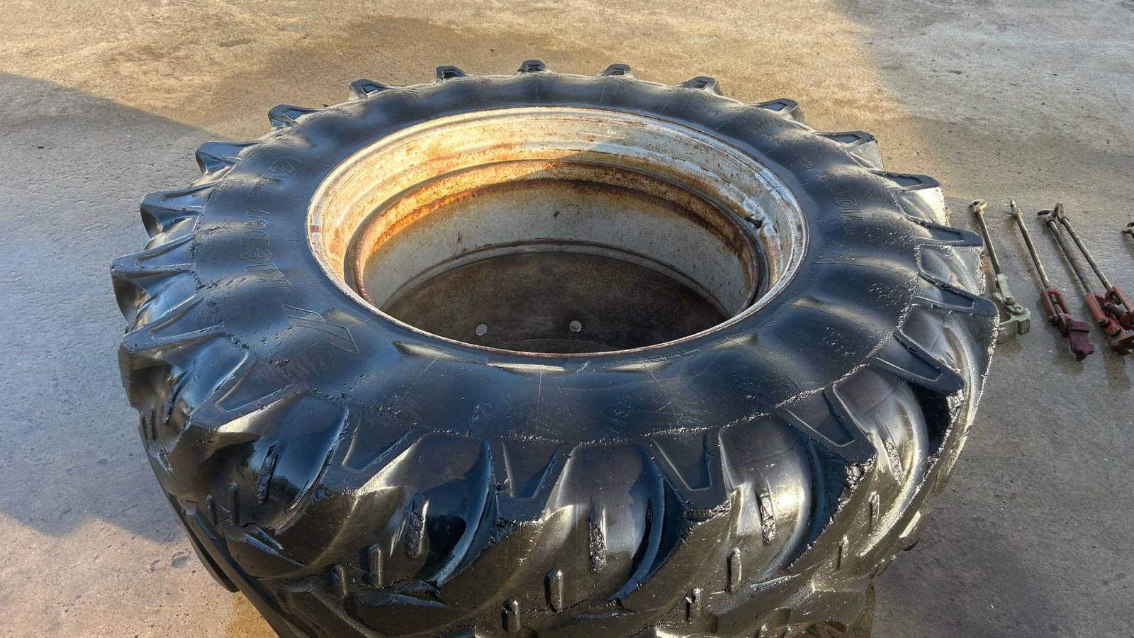 Reifen typu New Holland Sonstiges, Gebrauchtmaschine v Thorsø (Obrázek 4)