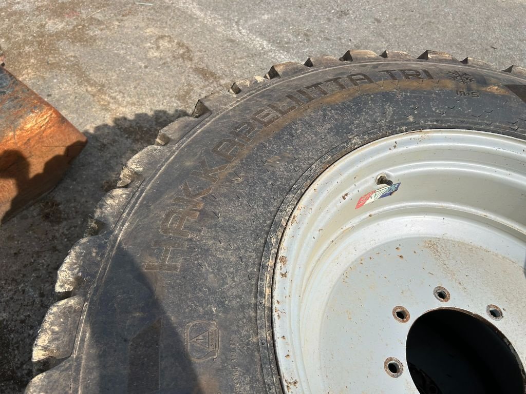 Reifen des Typs Nokian 440/80R28, Gebrauchtmaschine in JOSSELIN (Bild 5)