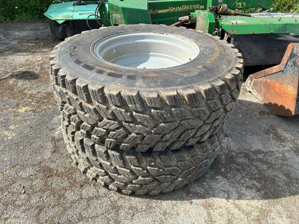 Reifen des Typs Nokian 440/80R28, Gebrauchtmaschine in JOSSELIN (Bild 1)