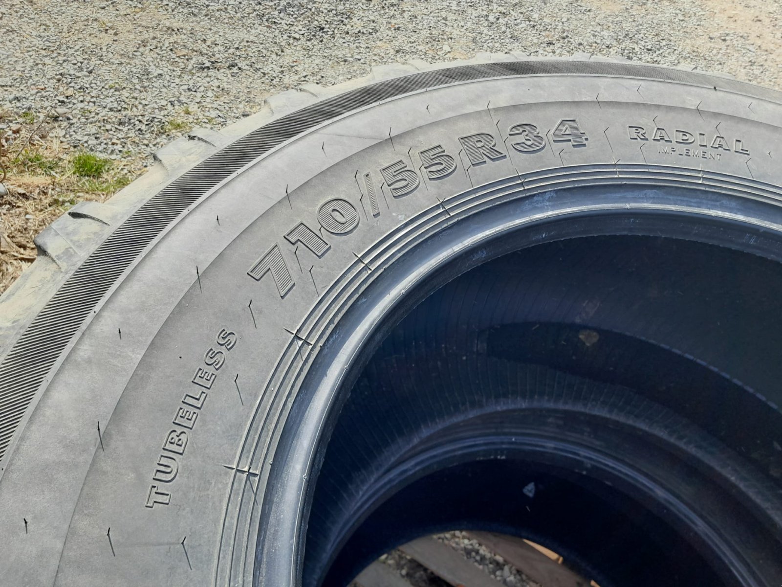 Reifen des Typs Nokian 710/55R34 ELS, Gebrauchtmaschine in Mühlingen (Bild 2)