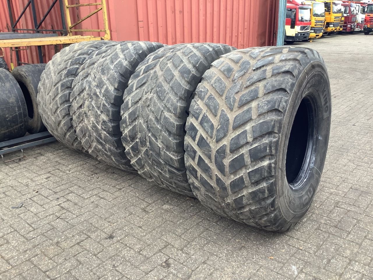 Reifen du type Nokian Nokian Country king, Gebrauchtmaschine en Vriezenveen (Photo 2)