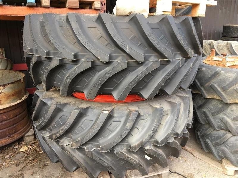 Reifen des Typs Petlas 650/65 R38, Gebrauchtmaschine in Kolding (Bild 1)