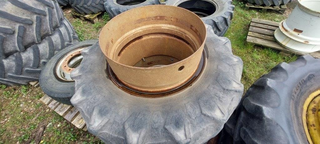 Reifen des Typs Pirelli 14.9*24, Gebrauchtmaschine in Tinglev (Bild 3)