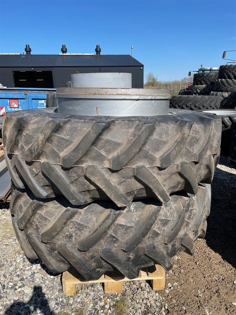 Reifen des Typs Pirelli 20,8R38 med kroge, Gebrauchtmaschine in Hjørring (Bild 2)