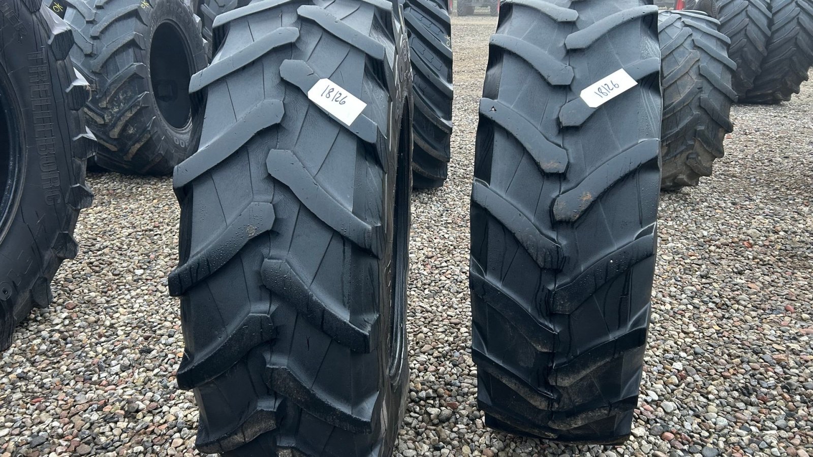 Reifen za tip Pirelli 420/85R34, Gebrauchtmaschine u Rødekro (Slika 1)