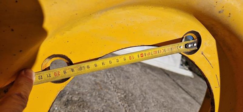 Reifen типа Pirelli 480/70R24 Reifen, Gebrauchtmaschine в Göpfritz an der Wild (Фотография 6)