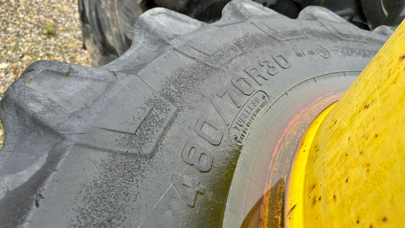 Reifen des Typs Pirelli 480/70R38, Gebrauchtmaschine in Nørager (Bild 2)
