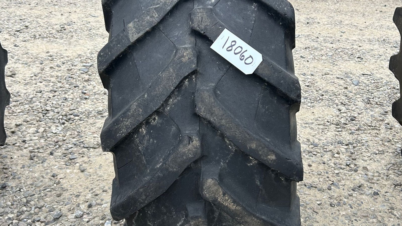 Reifen van het type Pirelli 540/65R28, Gebrauchtmaschine in Rødekro (Foto 1)