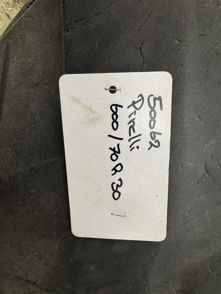 Reifen des Typs Pirelli 600/70R30, Gebrauchtmaschine in Haderup (Bild 2)