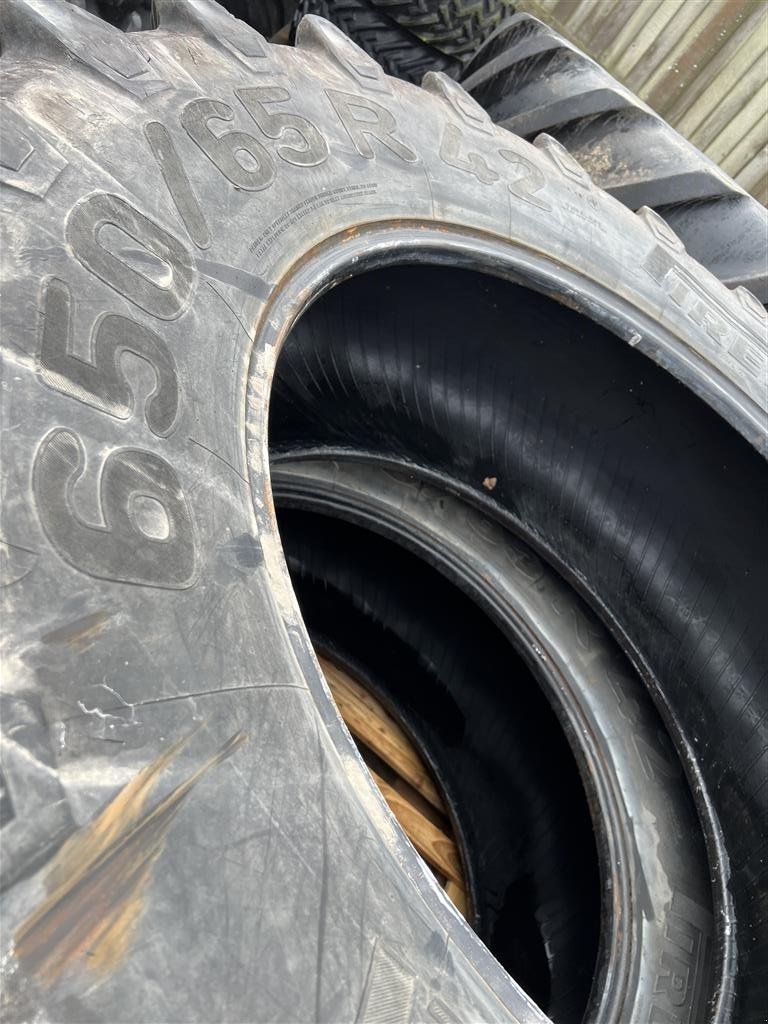 Reifen des Typs Pirelli 650/65R42, Gebrauchtmaschine in Hadsten (Bild 2)