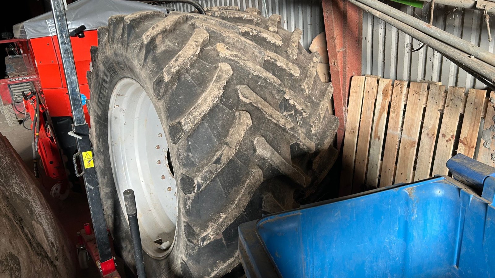 Reifen du type Pirelli 650/65R42, Gebrauchtmaschine en Tinglev (Photo 4)