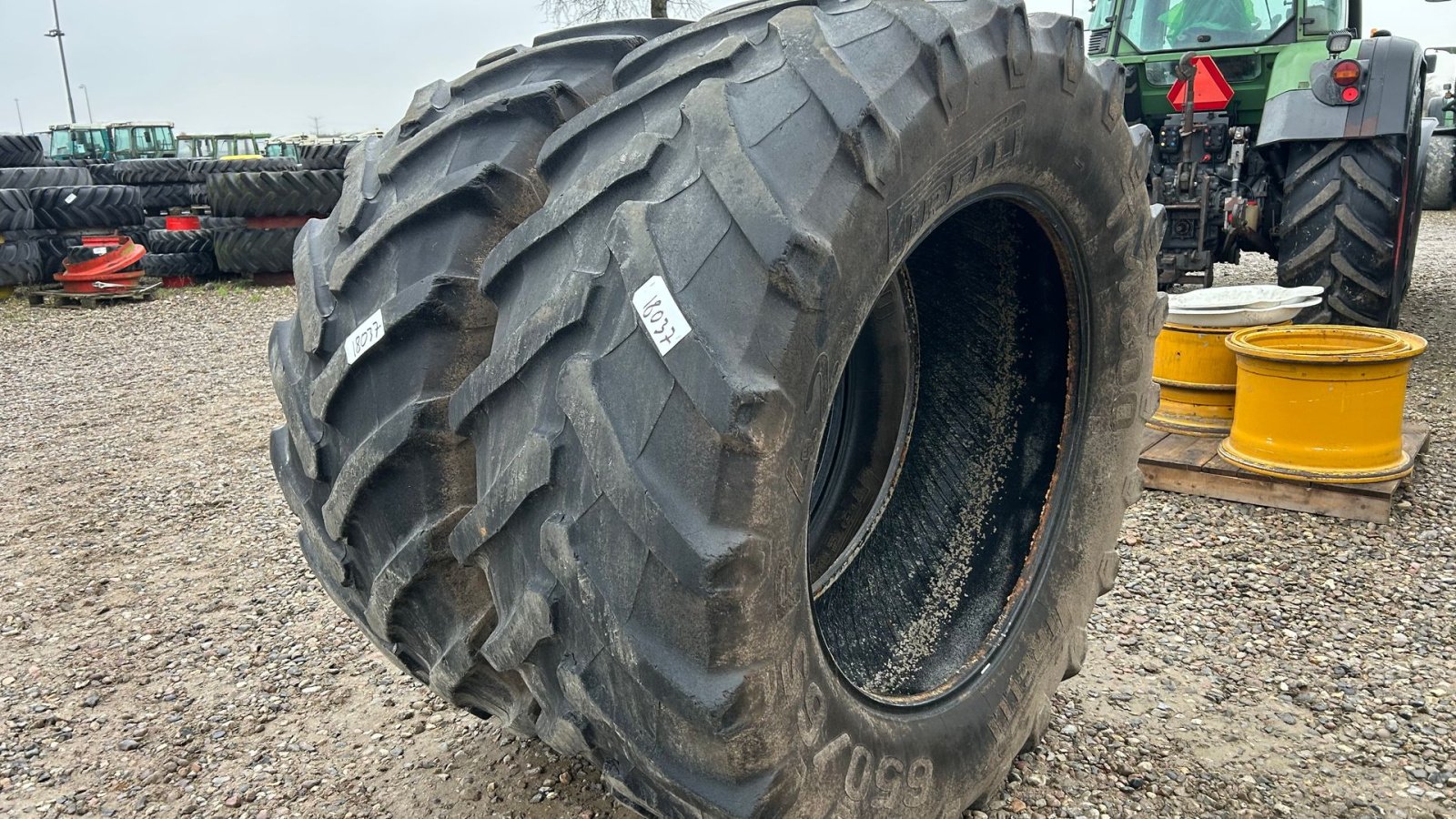 Reifen del tipo Pirelli 650/65R42, Gebrauchtmaschine In Rødekro (Immagine 2)