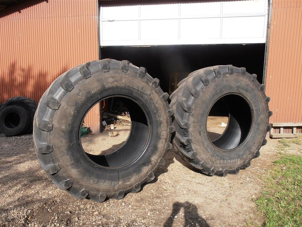 Reifen des Typs Pirelli 650/85-R38 Lige fra marken .., Gebrauchtmaschine in Varde (Bild 1)