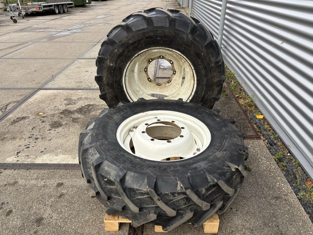 Reifen типа Pirelli TM-600, Gebrauchtmaschine в Wierden (Фотография 2)