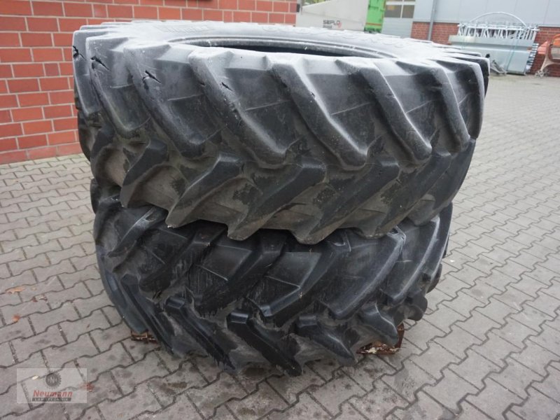 Reifen des Typs Pirelli TM 800 600/65R38, Gebrauchtmaschine in Barßel Harkebrügge (Bild 1)