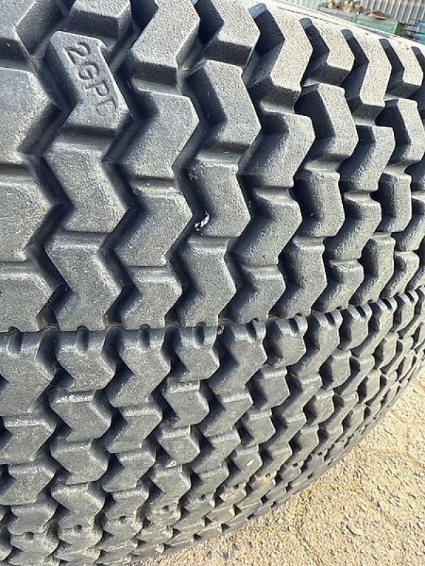 Reifen typu Semperit Rasenreifen 480/70R38 & 420/70R28, Gebrauchtmaschine v Steinau  (Obrázek 2)