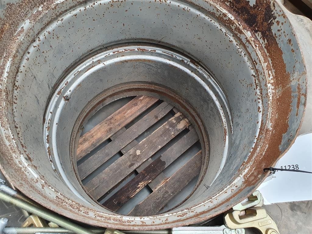 Reifen des Typs Sonstige 16.9 R38, Gebrauchtmaschine in Nimtofte (Bild 4)