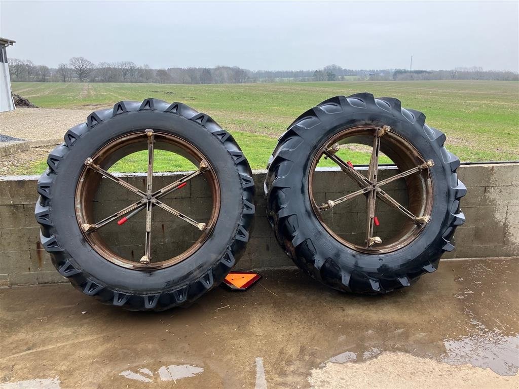Reifen des Typs Sonstige 16.9r38 Molcon 6 arme bred klods, Gebrauchtmaschine in Thorsø (Bild 2)