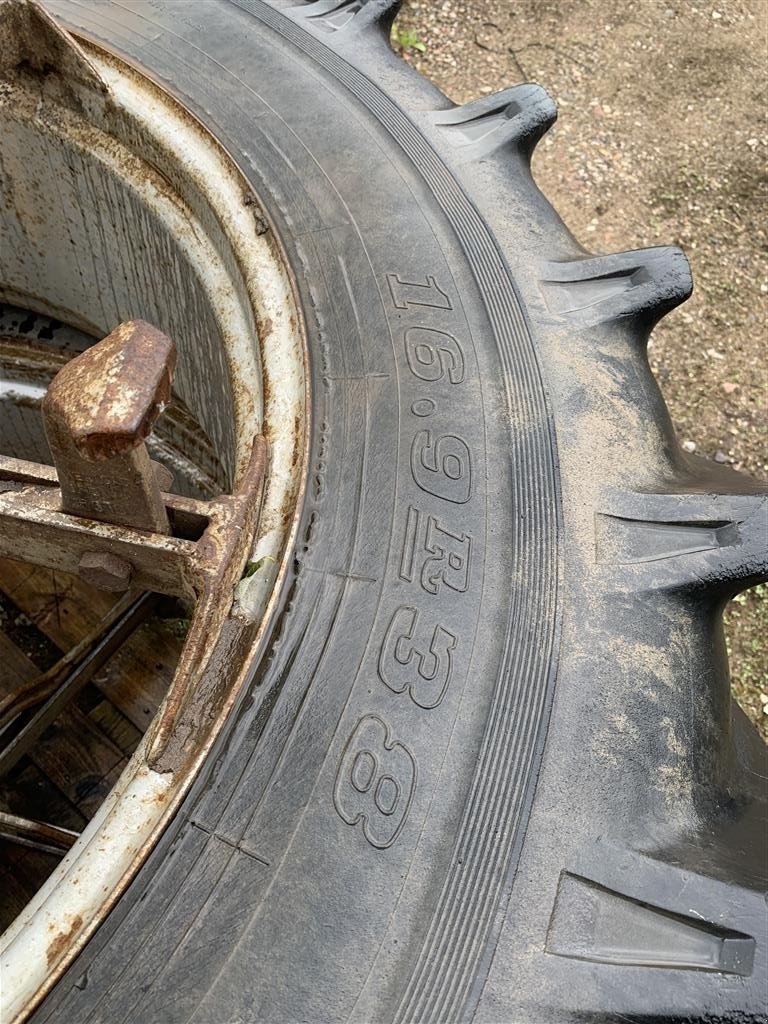 Reifen typu Sonstige 16.9x38 5 arme, Gebrauchtmaschine v Tinglev (Obrázek 4)