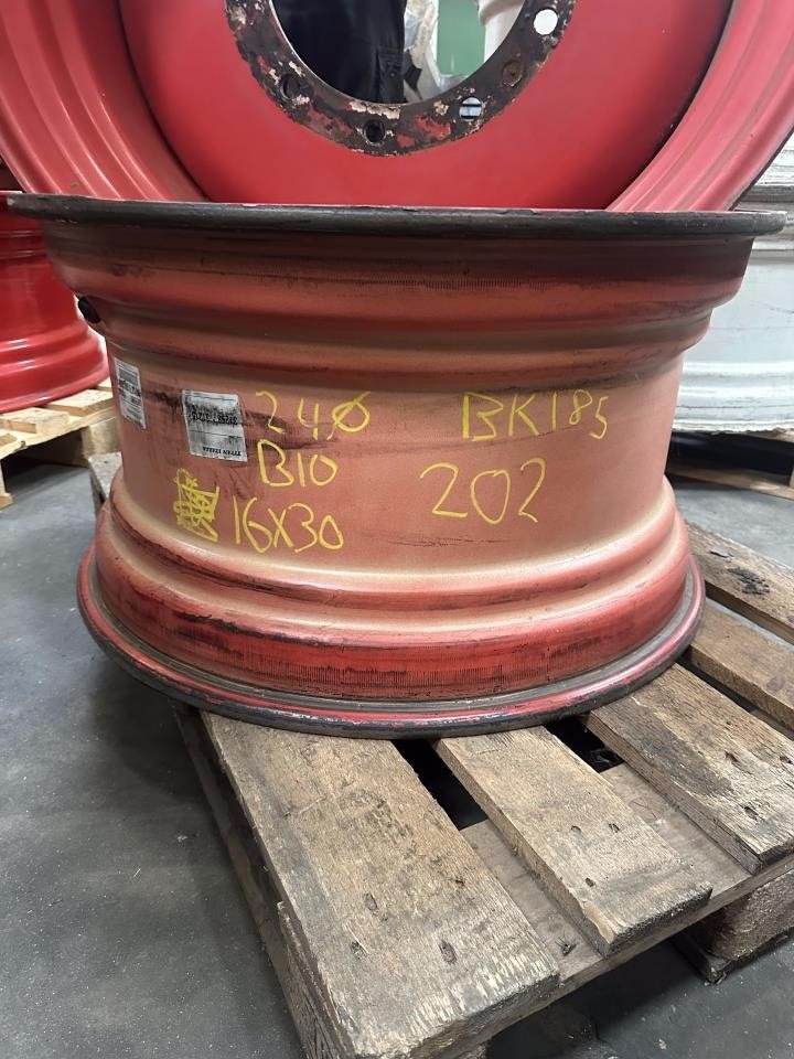 Reifen van het type Sonstige 16X30, Gebrauchtmaschine in Suldrup (Foto 1)