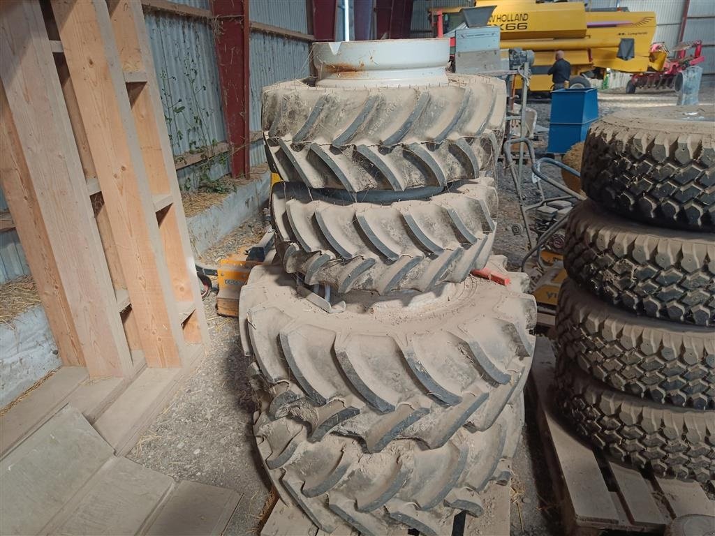 Reifen tip Sonstige 240/70 R 16   &   360/70 R 20, Gebrauchtmaschine in Egtved (Poză 2)