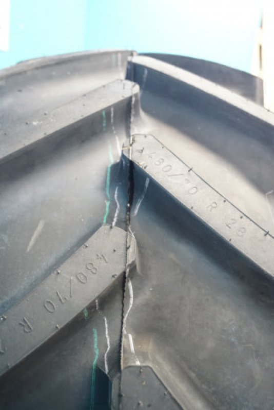 Reifen типа Sonstige 28"   480/70R28, Gebrauchtmaschine в Hemmet (Фотография 5)