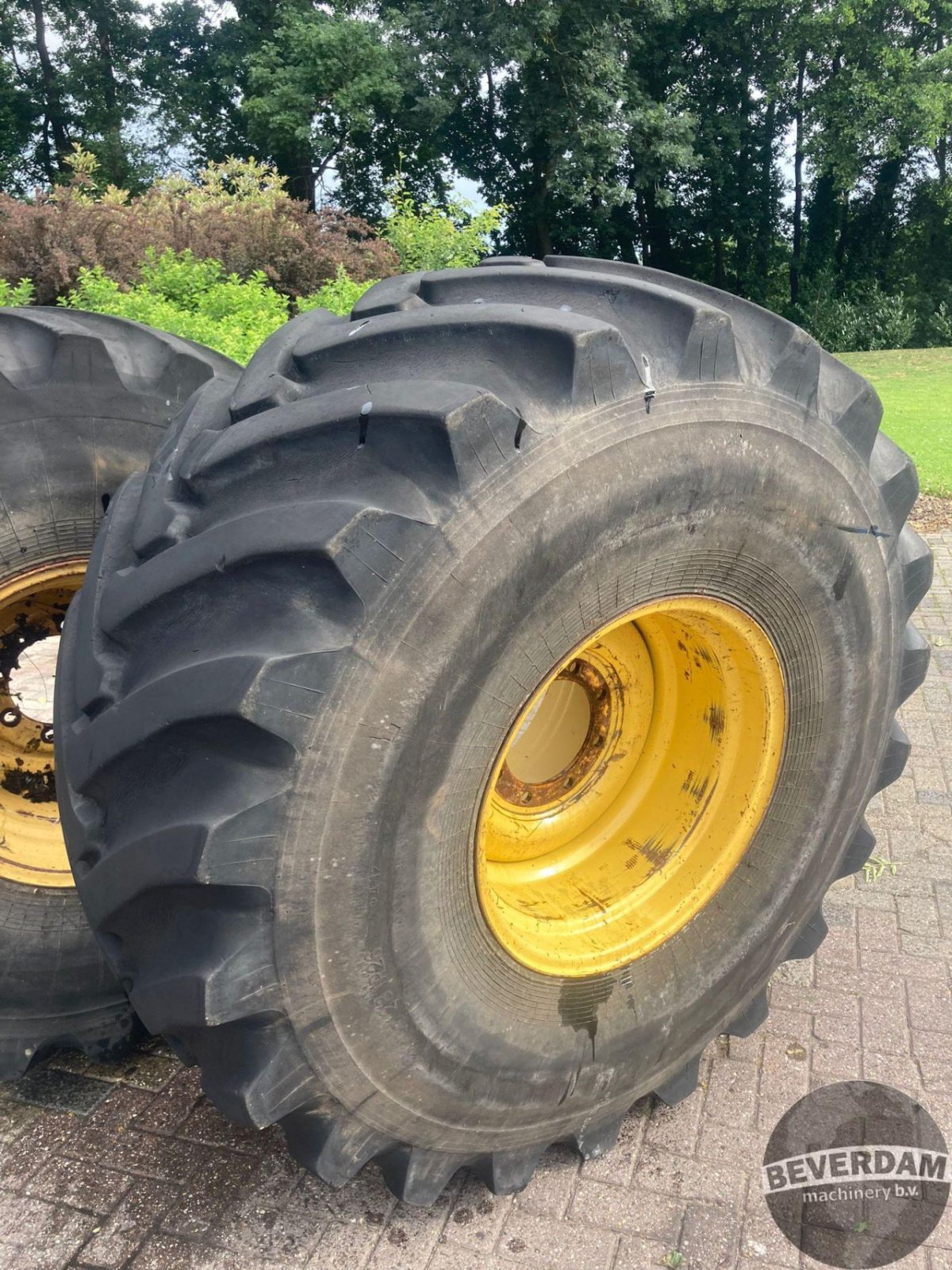 Reifen tip Sonstige 28R26, Gebrauchtmaschine in Vriezenveen (Poză 2)