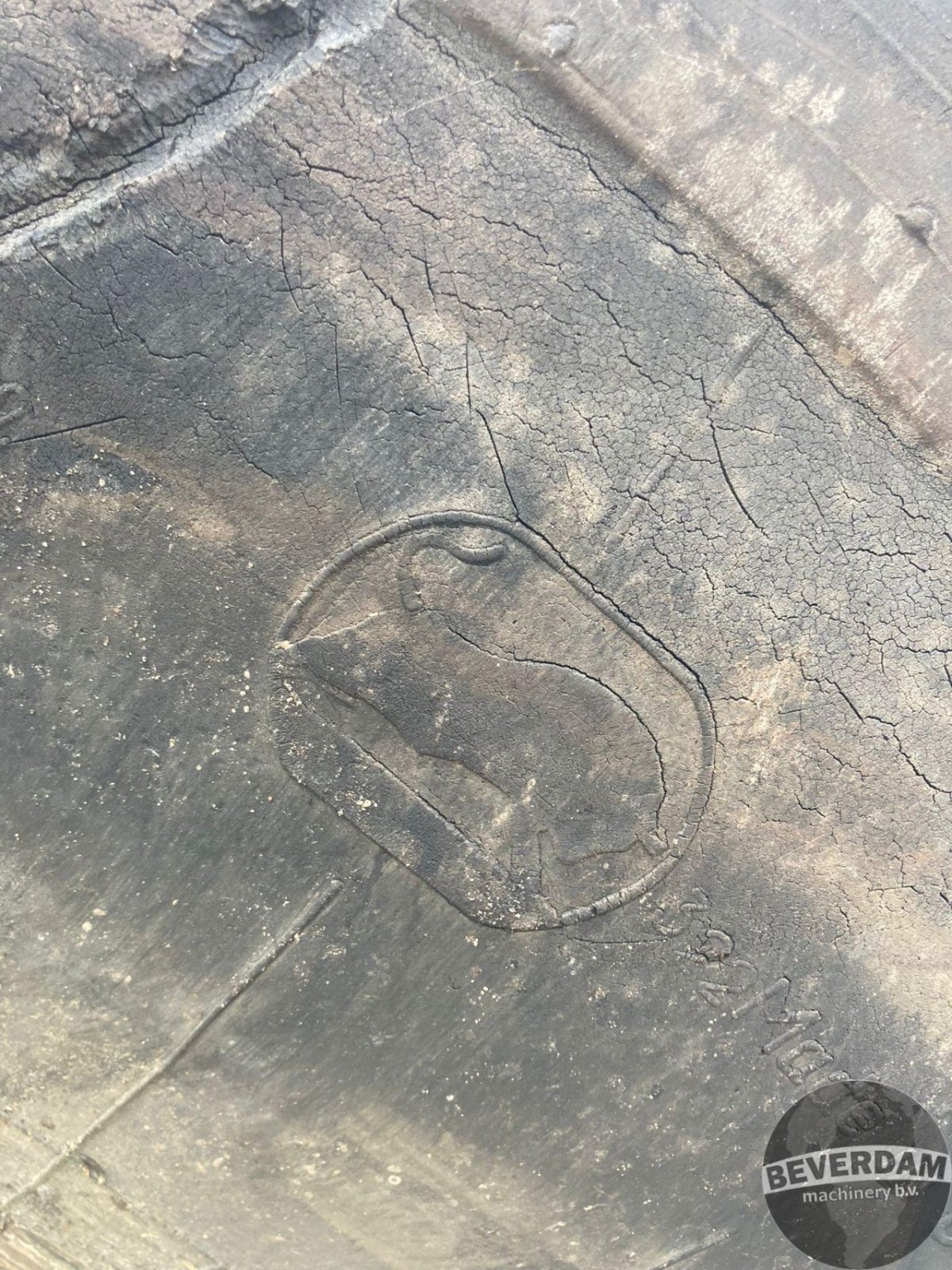 Reifen tip Sonstige 28R26, Gebrauchtmaschine in Vriezenveen (Poză 7)